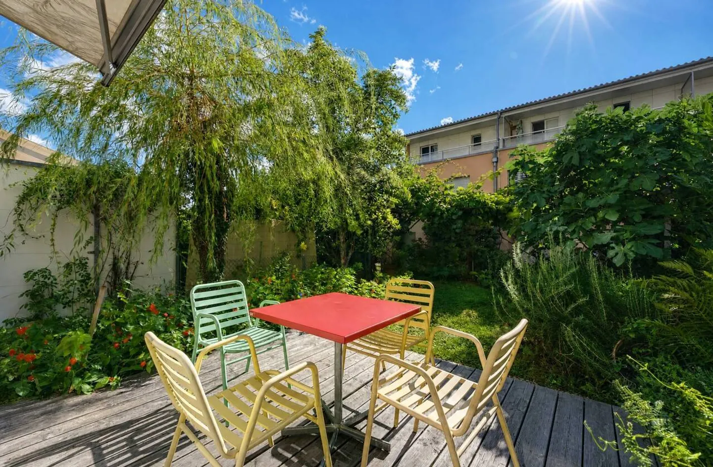 Schöne Doppelhaushälfte mit privatem Garten - Foto 1 von 12