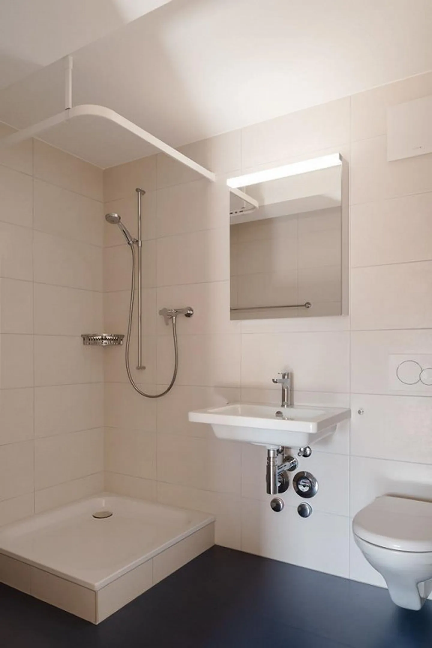 Cozy New Apartment - Photo 6 of 6