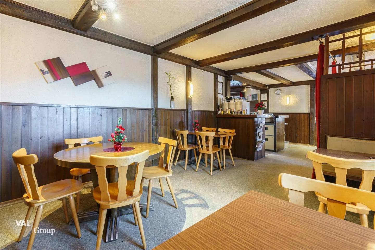 Ristorante molto centrale «Sport» e sopra un duplex di 4,5 stanze - Foto 7 di 13