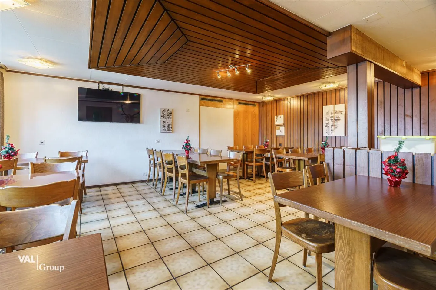 Ristorante molto centrale «Sport» e sopra un duplex di 4,5 stanze - Foto 10 di 13