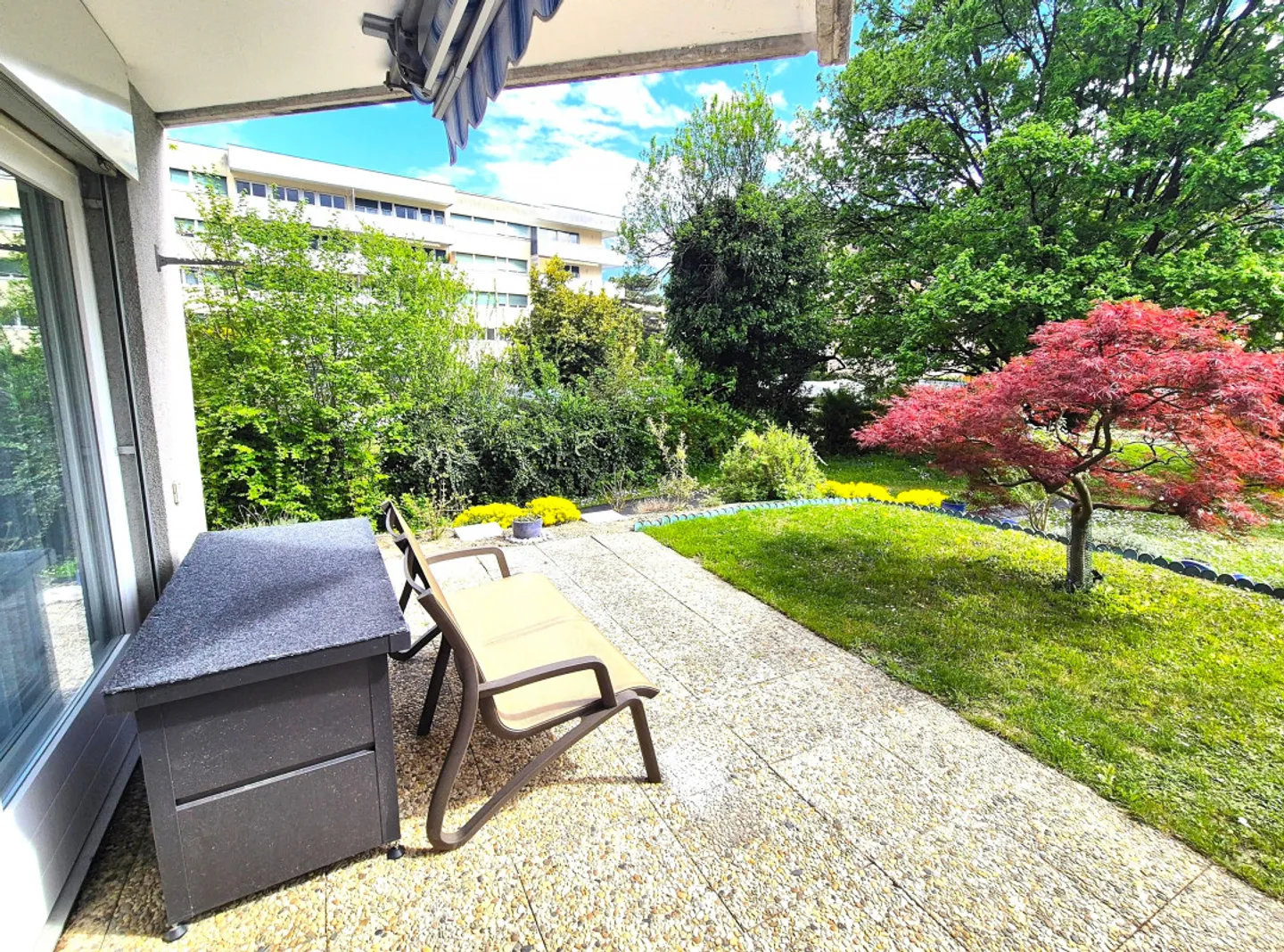 Wunderschöne! Geräumige 4,5-Zimmer-Wohnung mit Veranda, Terrasse und Garten - Foto 2 von 13