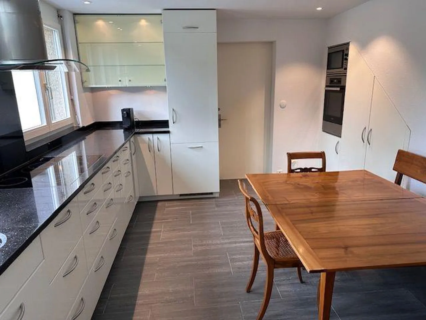 Grosses Reiheneckhaus mit Garten - Foto 6 von 15