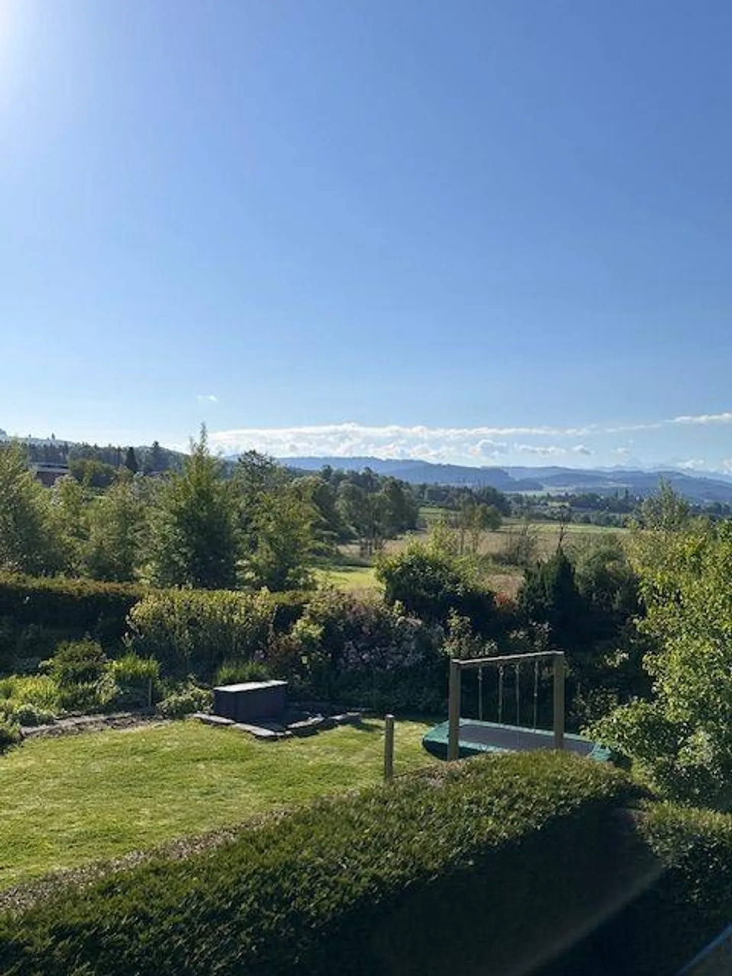 Grosses Reiheneckhaus mit Garten - Foto 12 von 15