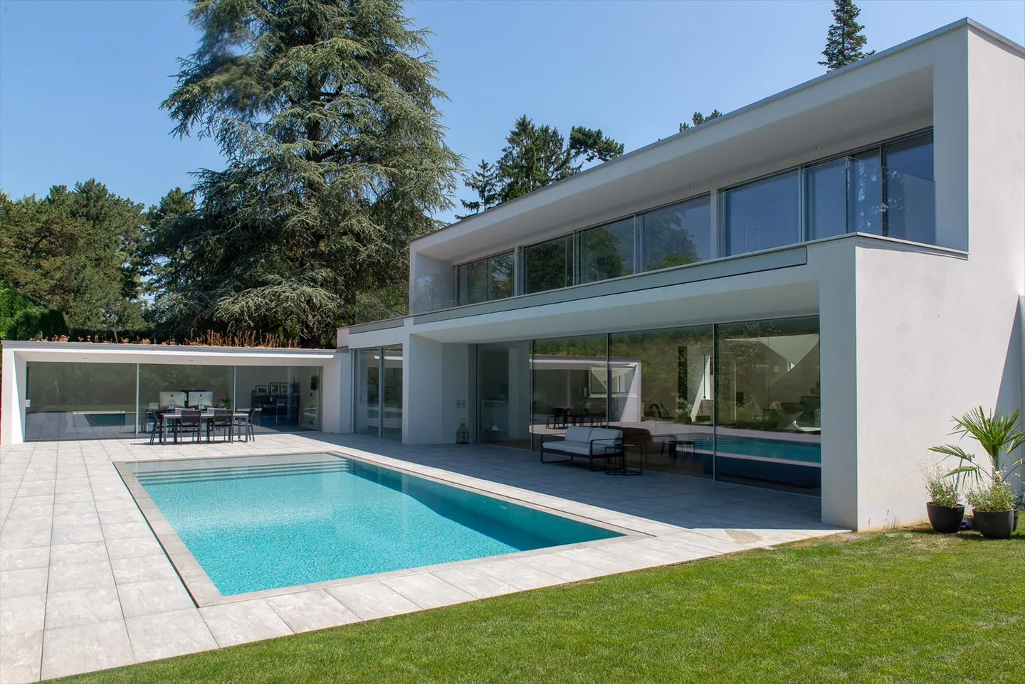 Chêne-Bougeries - Exceptional Contemporary Villa - Photo 1 of 15