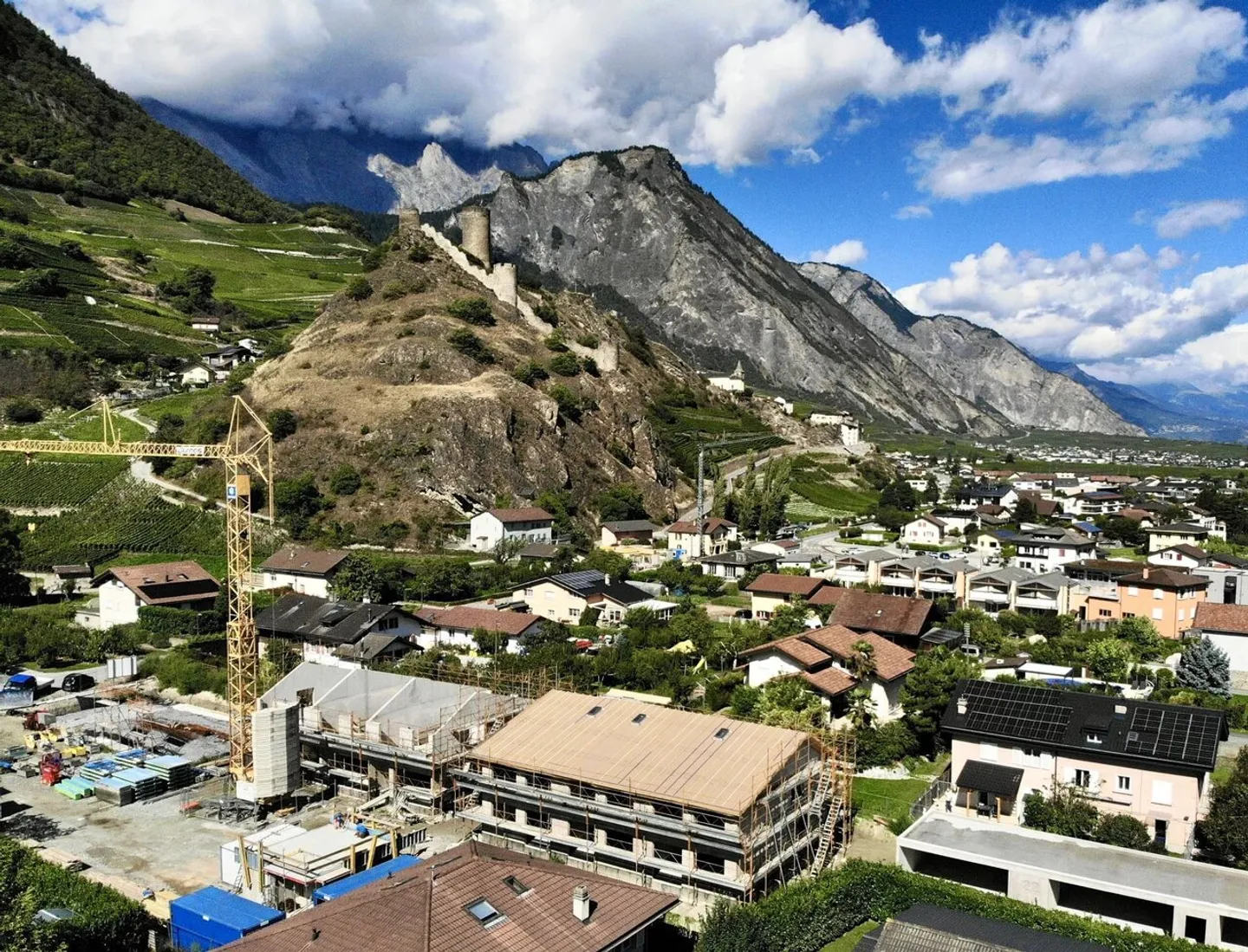 VILLA SEMI-INDIPENDENTE LUSSUOSA 181 M2 - Foto 6 di 12