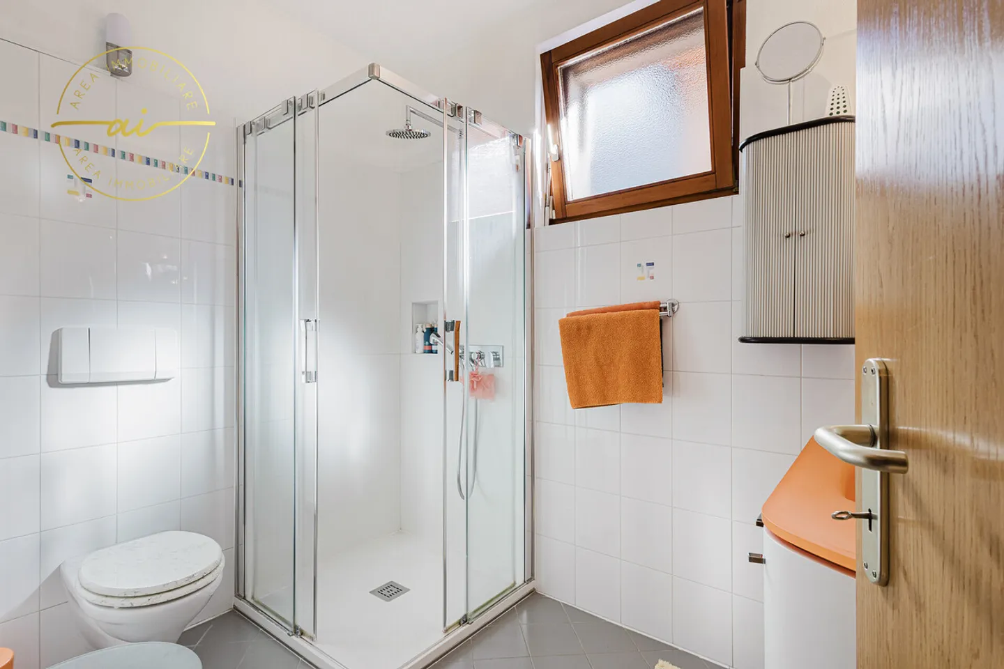 PRÄCHTIGES HAUS MIT GARTEN ZWEI SCHRITTE VOM SEE ENTFERNT - Foto 13 von 13