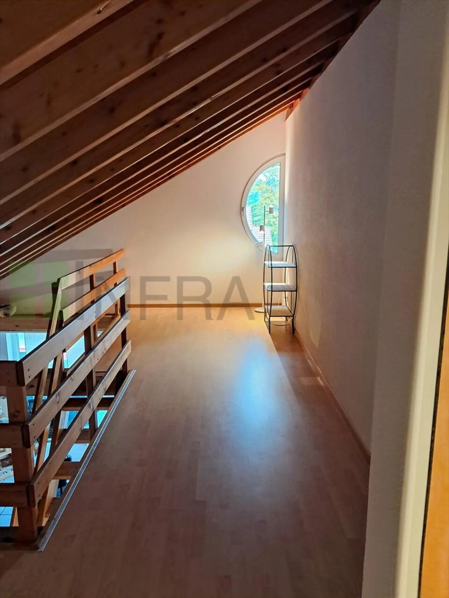 Wunderschöner Penthouse-Duplex von 107 m2 mit Charme! Verfügbar am 1.2.2026 - Foto 10 von 13