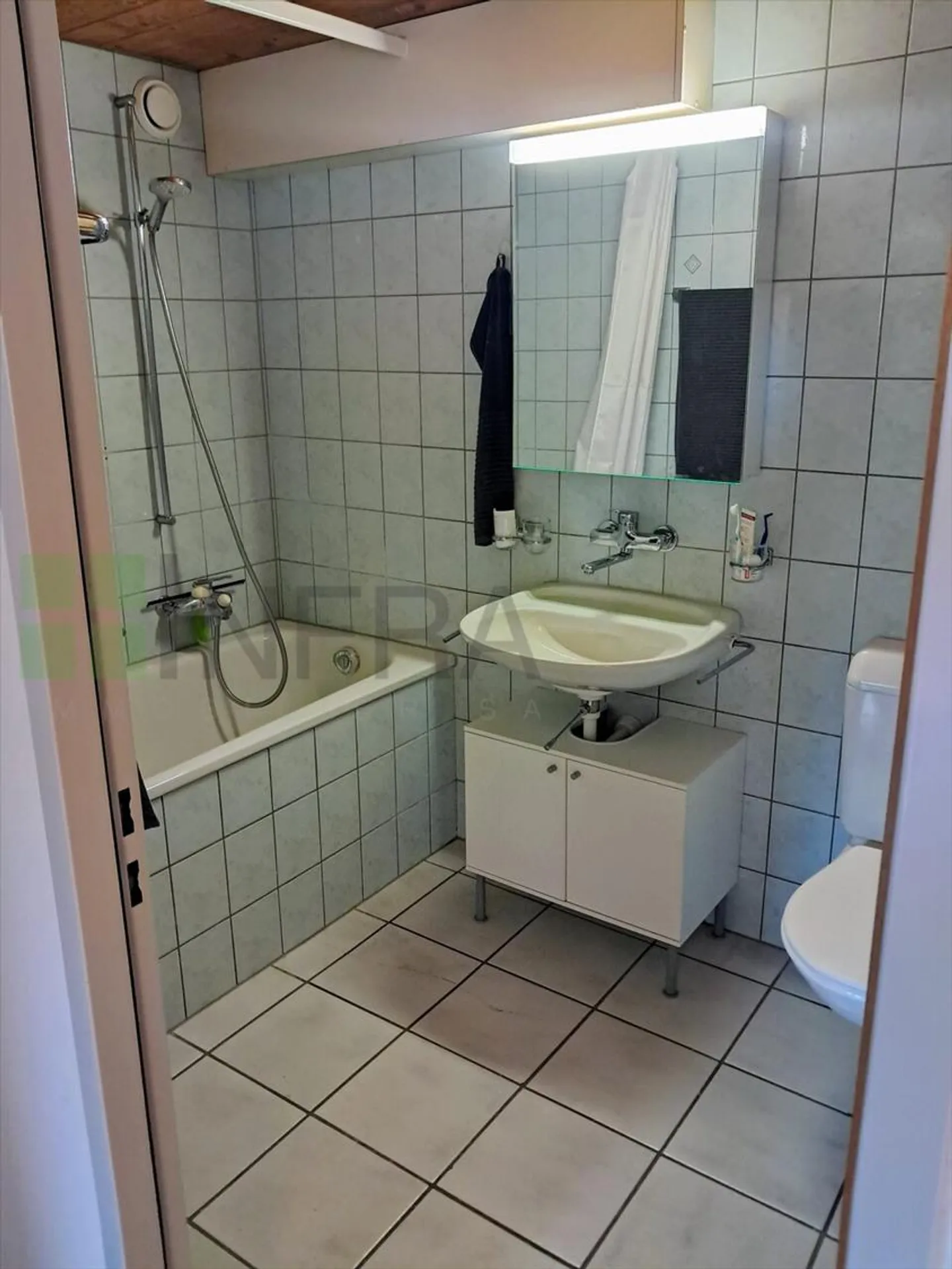 Wunderschöner Penthouse-Duplex von 107 m2 mit Charme! Verfügbar am 1.2.2026 - Foto 8 von 13