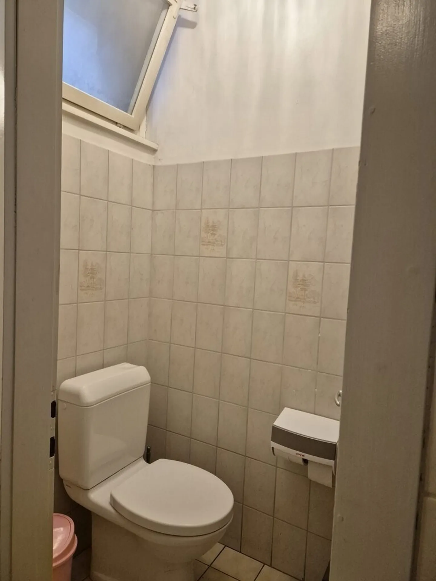 Café for rent - Photo 6 of 9