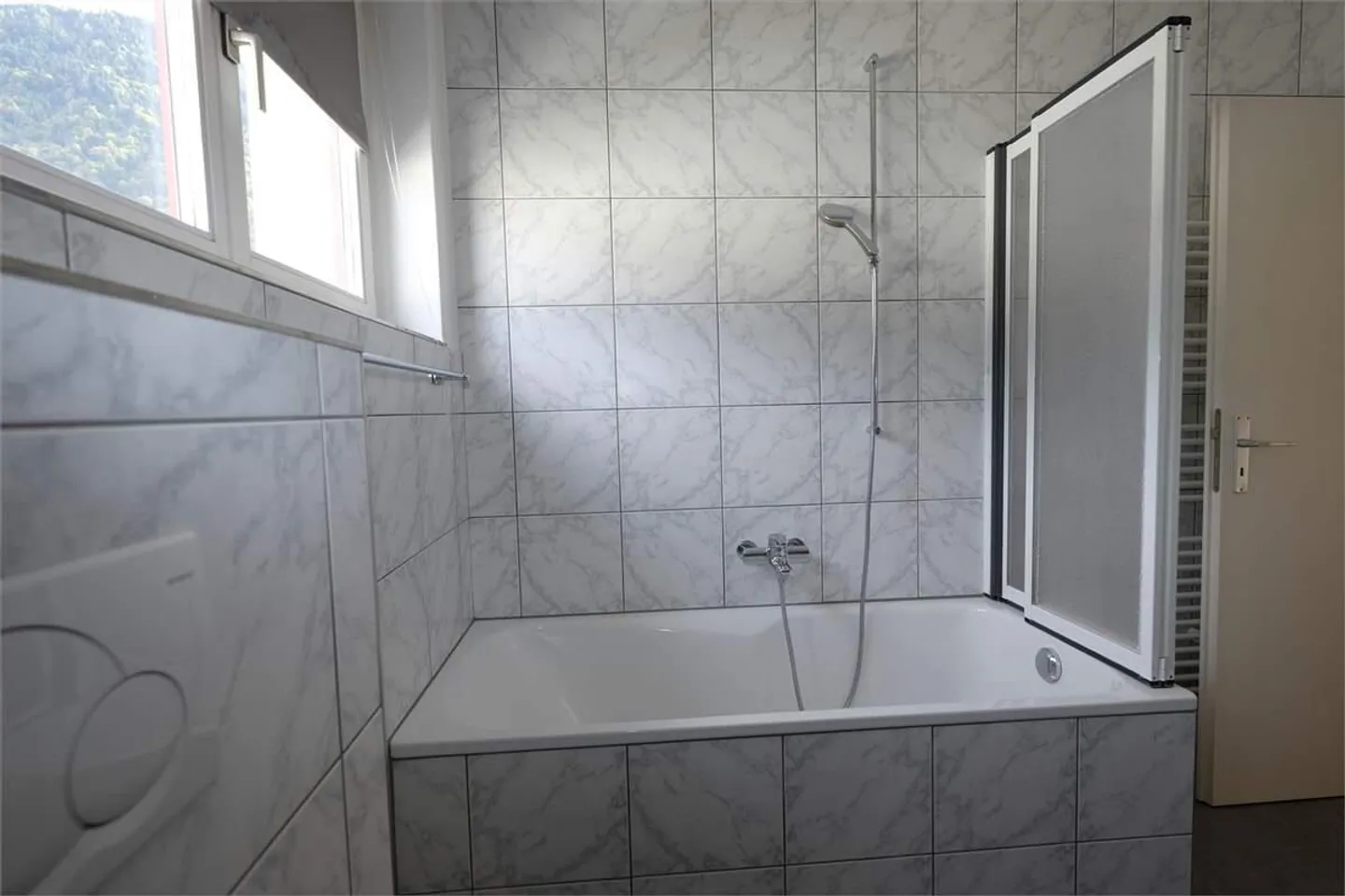 Appartement lumineux de 4,5 pièces - Photo 8 sur 11