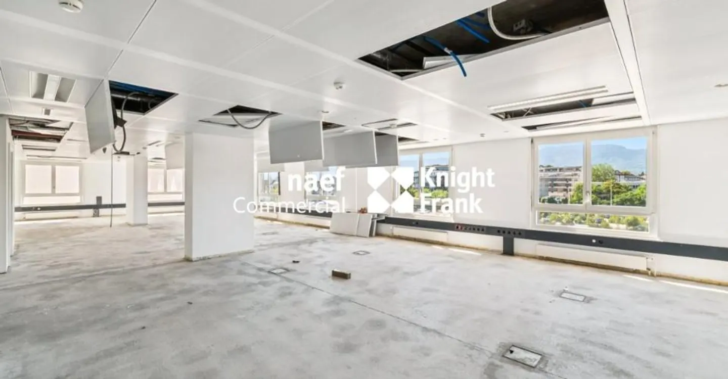Offices for rent in the city center, just steps from the train station - Photo 3 of 4
