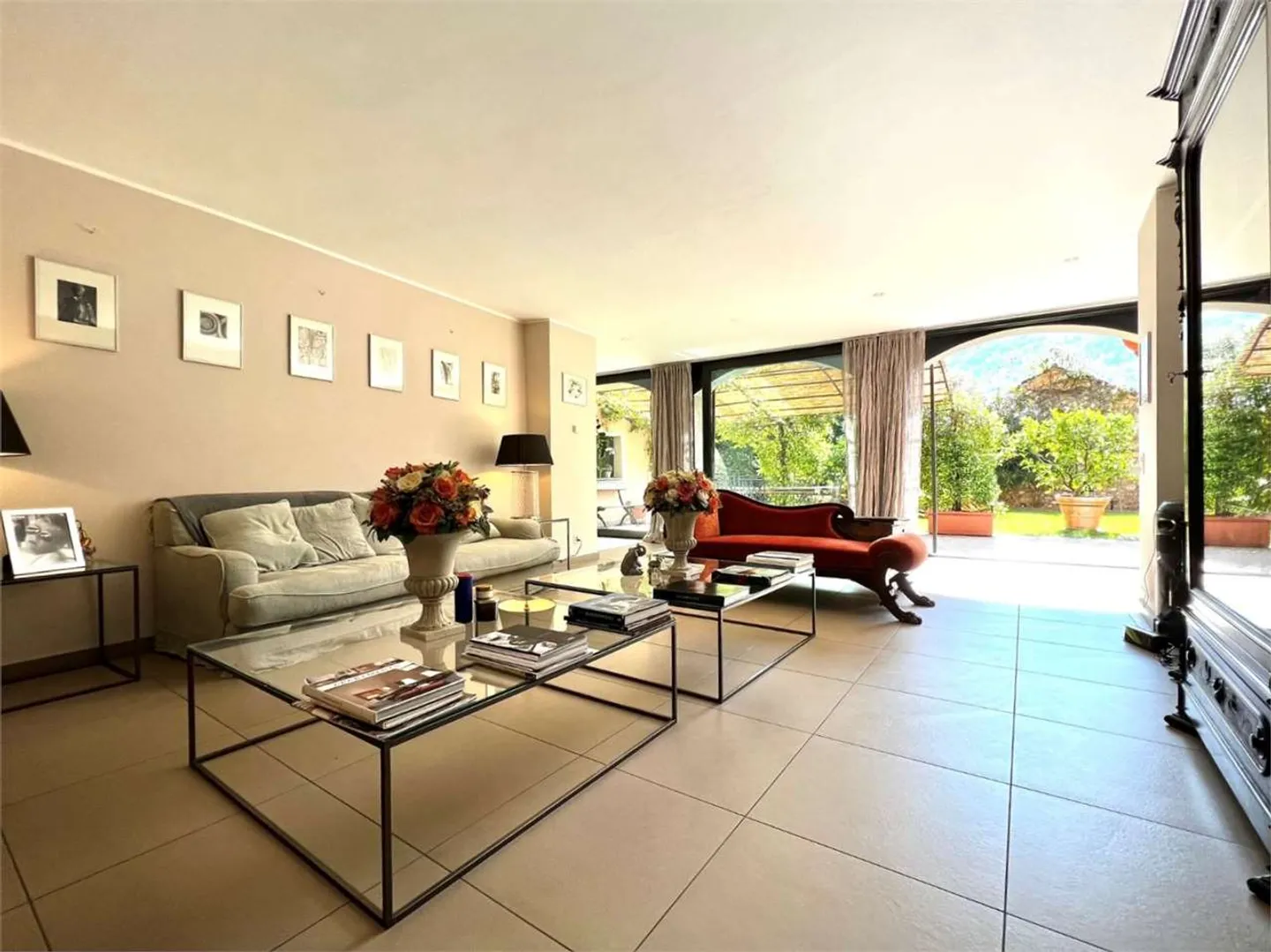 Elegante Wohnung in historischem Haus - Foto 1 von 16