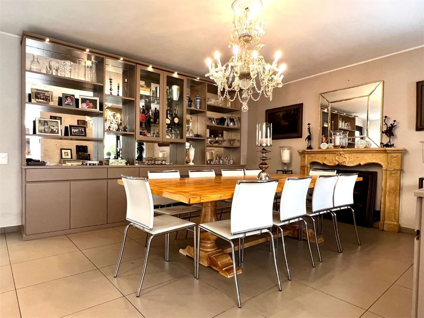 Elegante Wohnung in historischem Haus - Foto 4 von 16