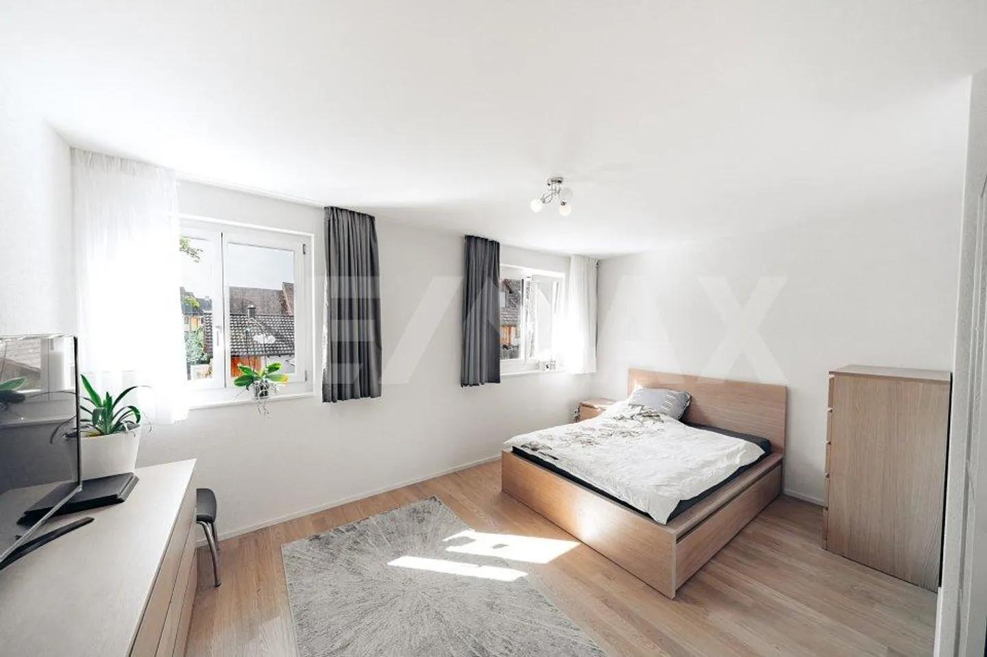 Modern 3.5-room apartment with large balcony in the heart of Rafz - Photo 10 of 13