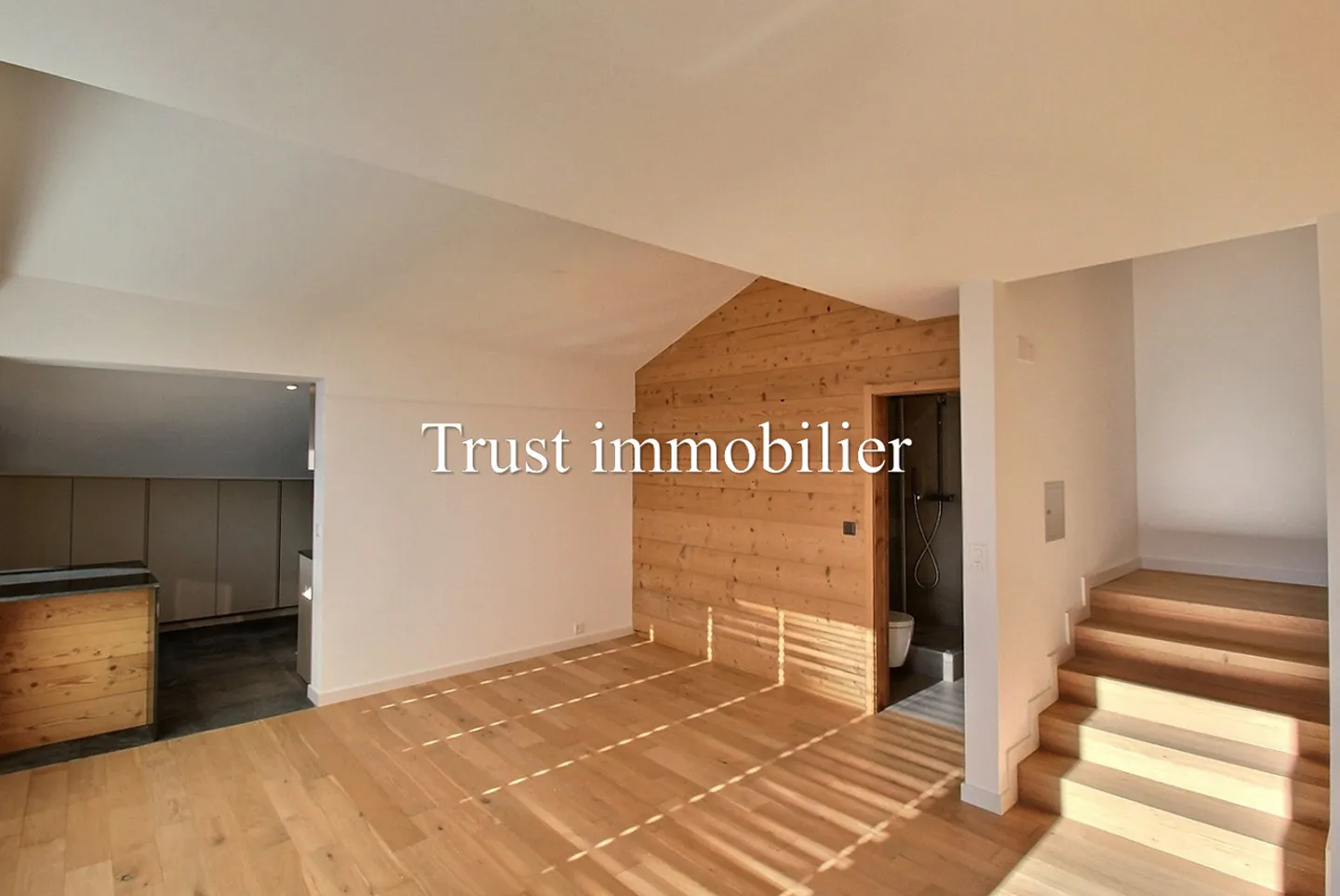 Dachgeschosswohnung in der Nähe des Zentrums von Montana - Foto 11 von 20