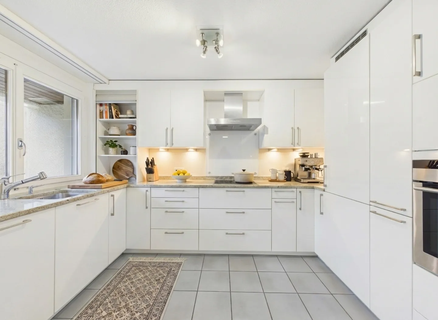 Maison de ville familiale de 7,5 pièces avec jardin - Photo 6 sur 9