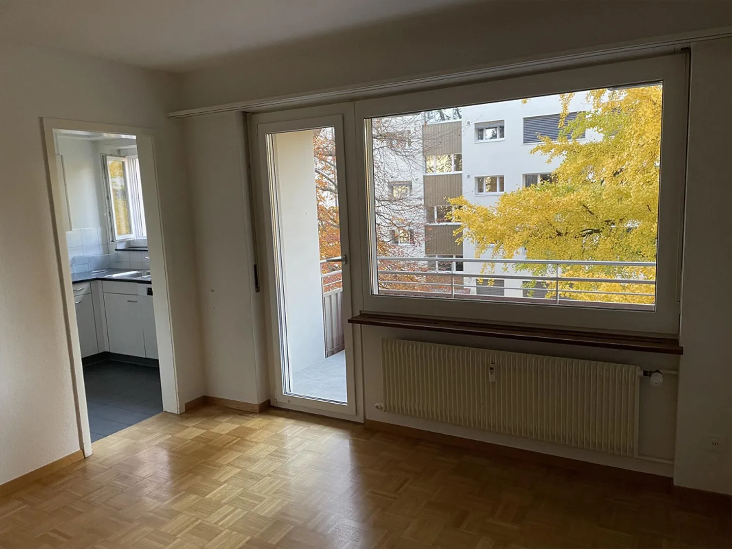 Top renovated - Aare & train station at your doorstep - WELCOME! - Photo 3 of 8