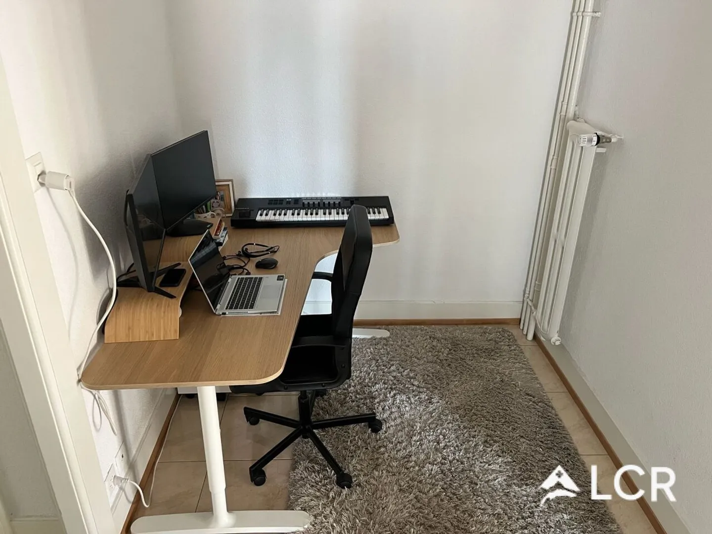 Beautiful 2.5 room apartment in Lausanne / 1 bedroom / 1 bathroom / 1 balcony / Valency park - Photo 5 of 13
