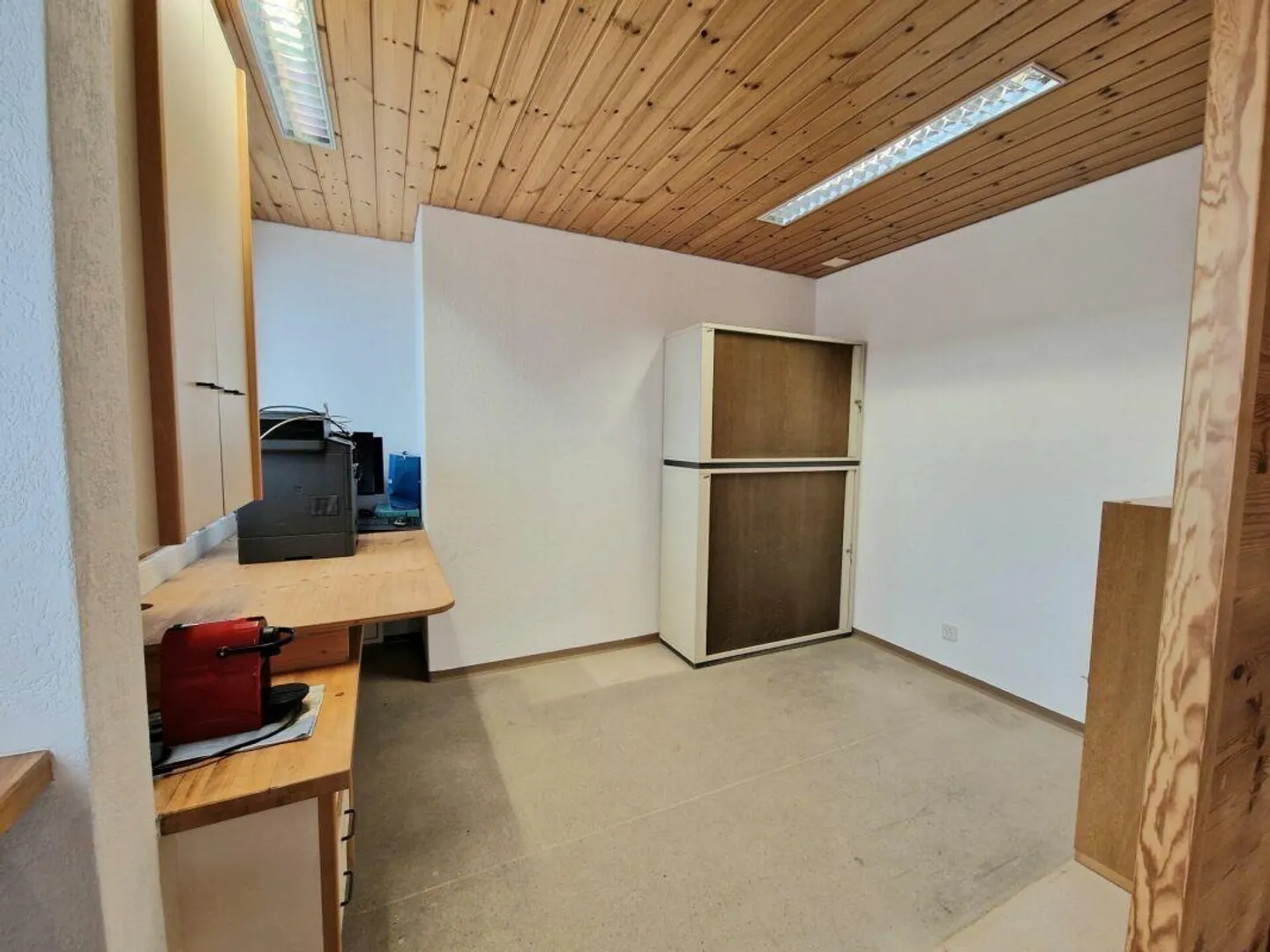 Espaces de bureau simples et lumineux - Photo 4 sur 7