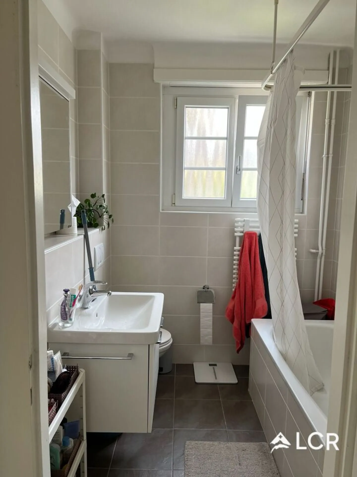 Beautiful 2.5 room apartment in Lausanne / 1 bedroom / 1 bathroom / 1 balcony / Valency park - Photo 7 of 13