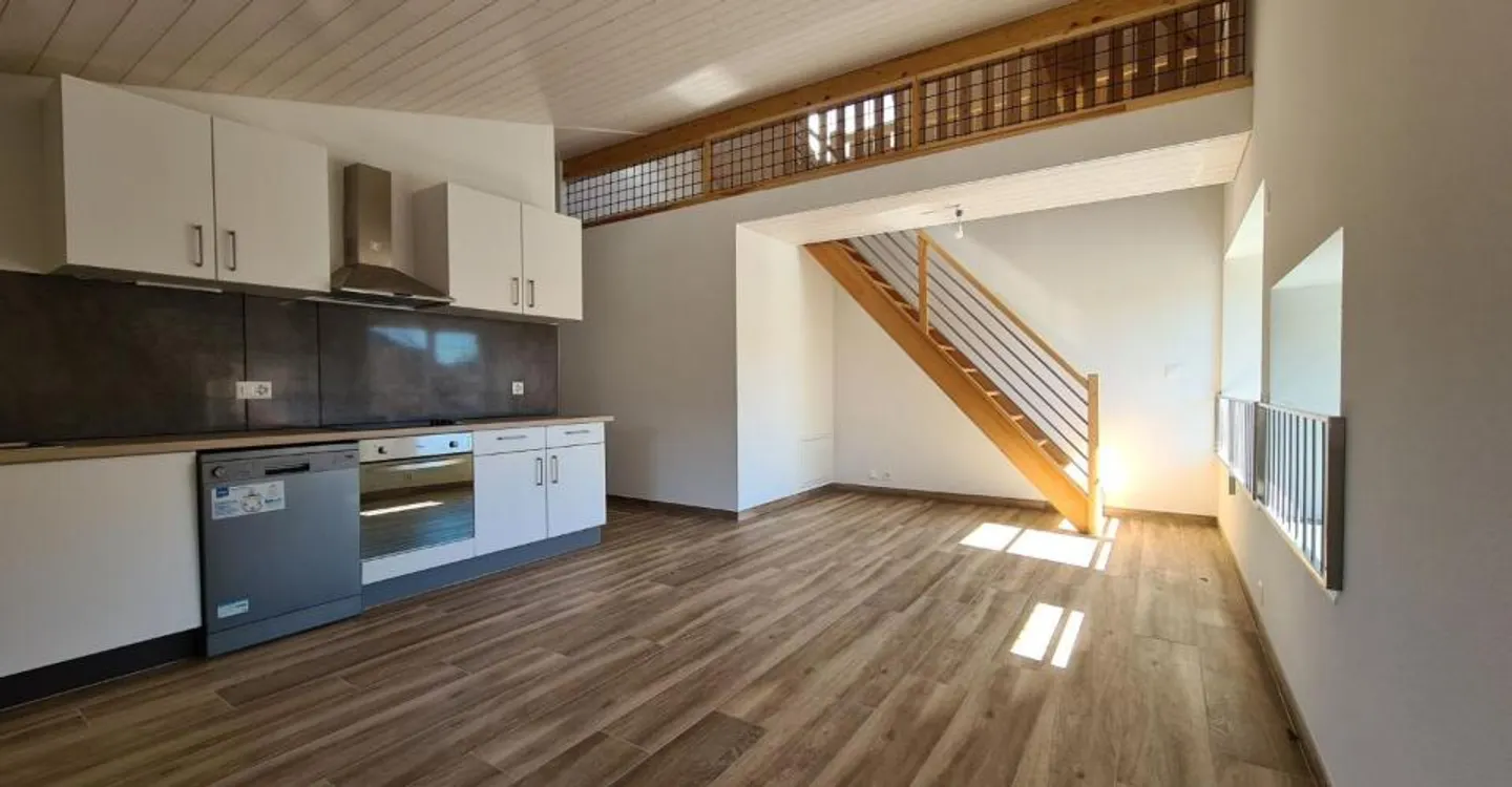 Rental building - Photo 5 of 12