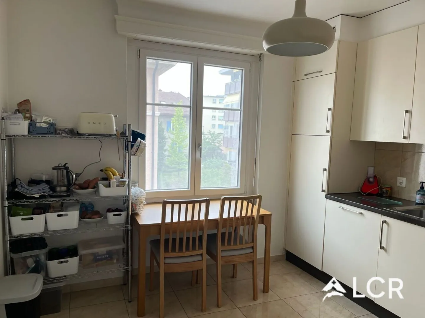 Beautiful 2.5 room apartment in Lausanne / 1 bedroom / 1 bathroom / 1 balcony / Valency park - Photo 4 of 13