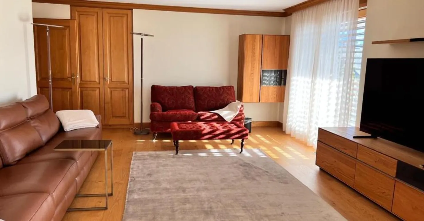 5,5-Zimmer-Wohnung mit wunderschöner 80 m2 Balkonterrasse - Foto 6 von 13