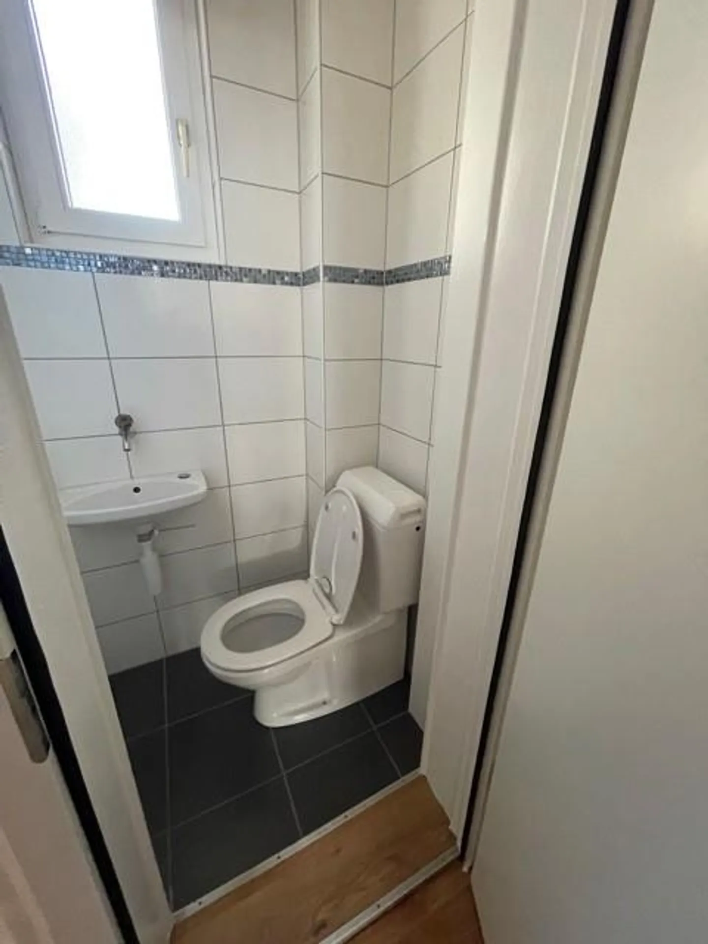 Modern apartment with stunning terrace and view!! - Photo 12 of 12