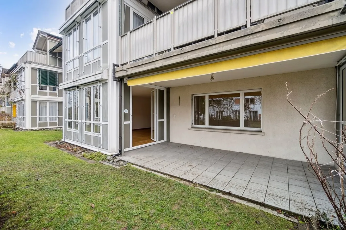 Posizione residenziale top con area giardino - Foto 4 di 9