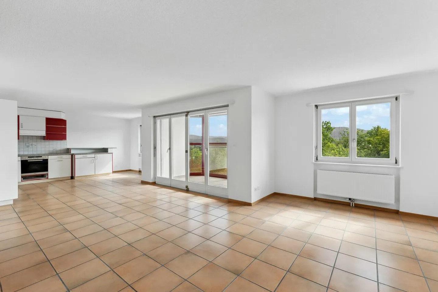 4-room apartment for people with reduced mobility - Photo 2 of 13