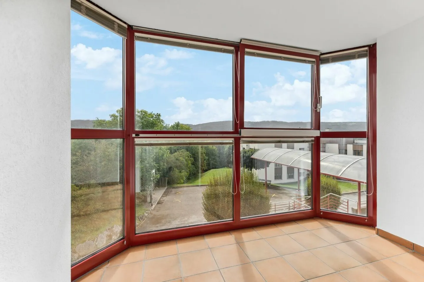 4-room apartment for people with reduced mobility - Photo 4 of 13