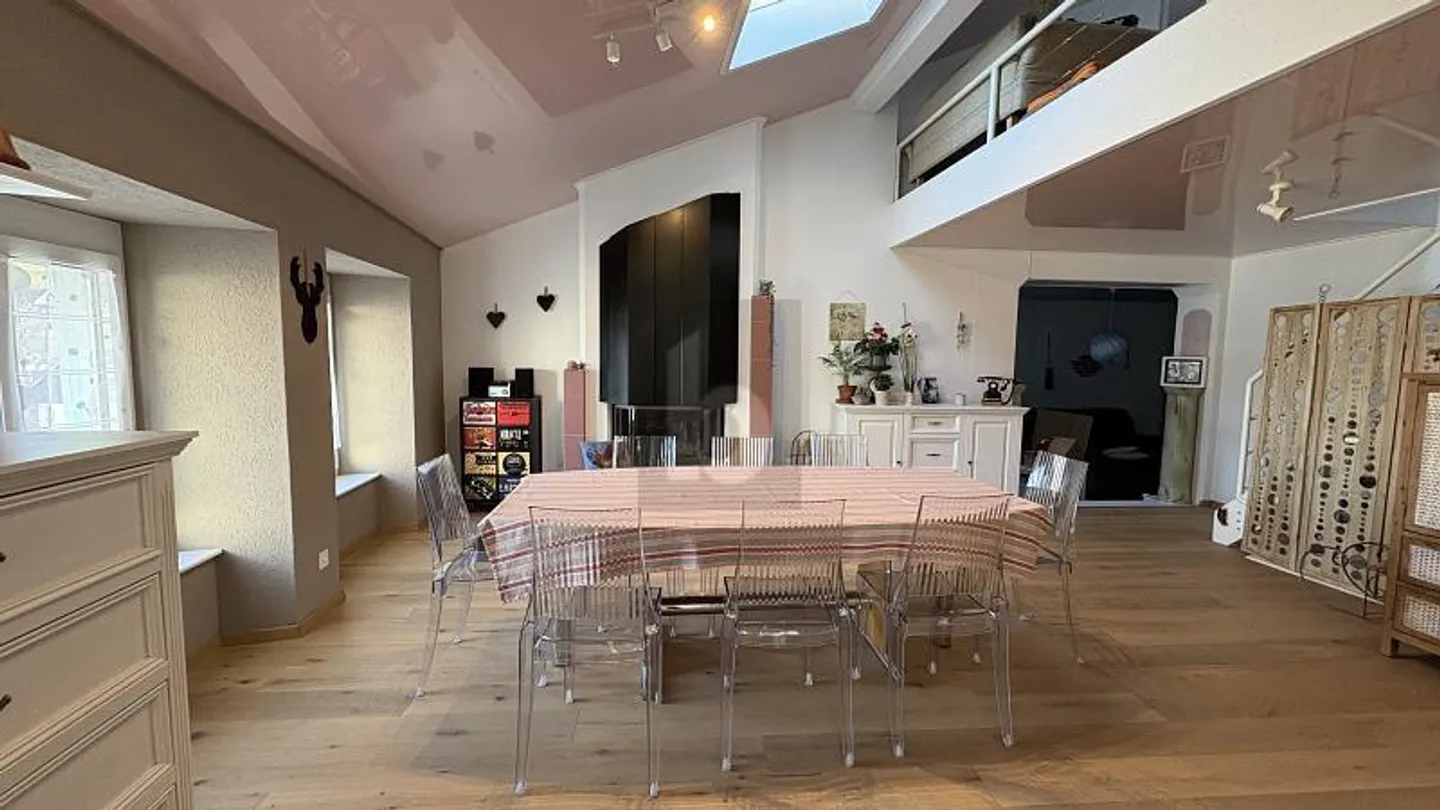 FASCINO FAMILIARE NEL CUORE DEL VILLAGGIO - Foto 3 di 5