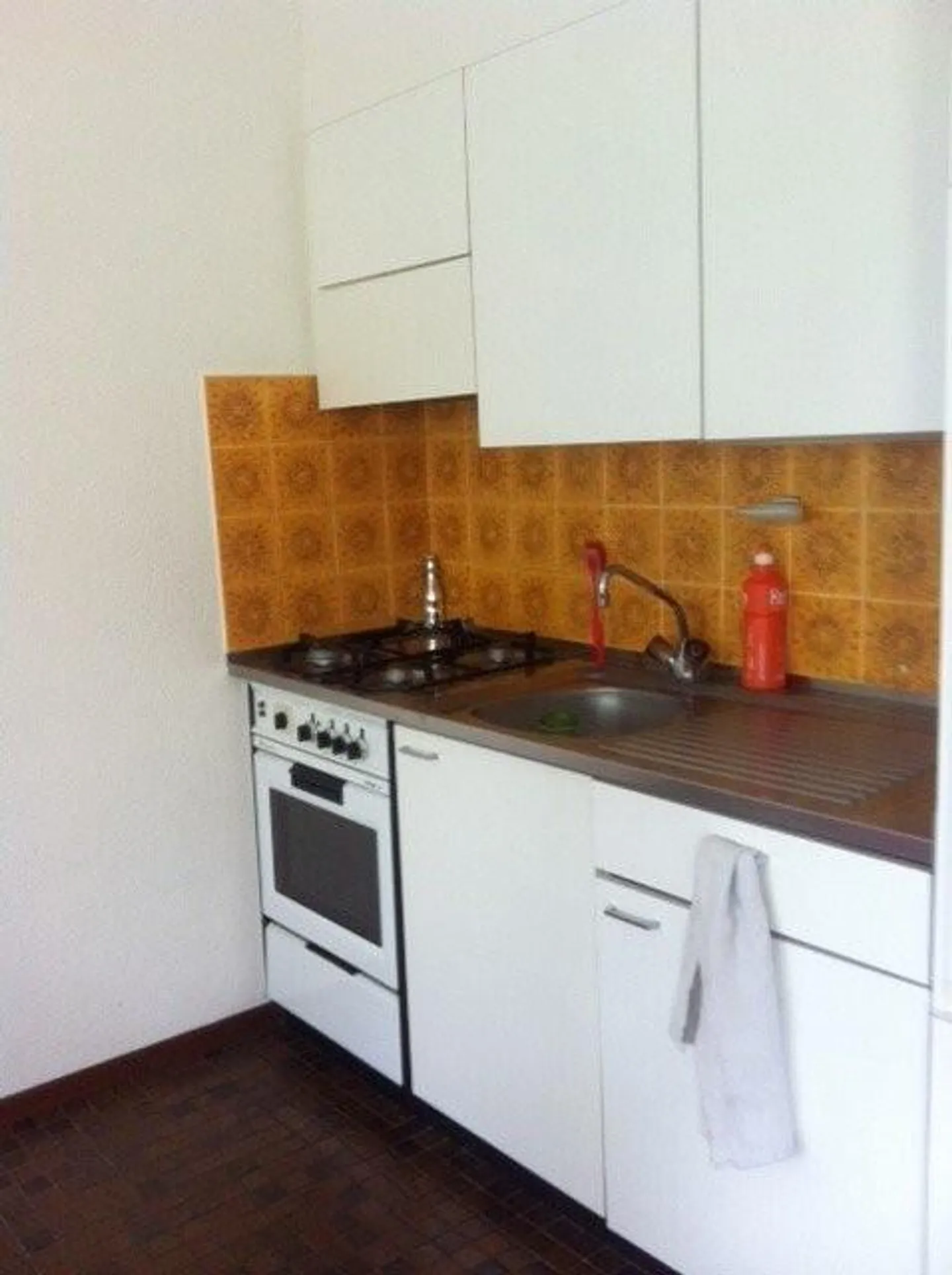 Vivere in un tranquillo quartiere residenziale - Foto 2 di 11