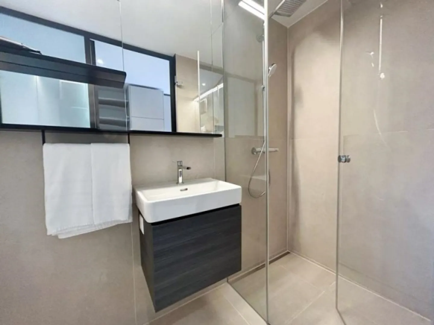 Appartements d'affaires près de l'aéroport - Photo 4 sur 4