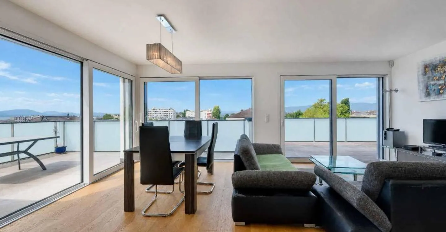 Appartamento attico con vista panoramica - Foto 4 di 12