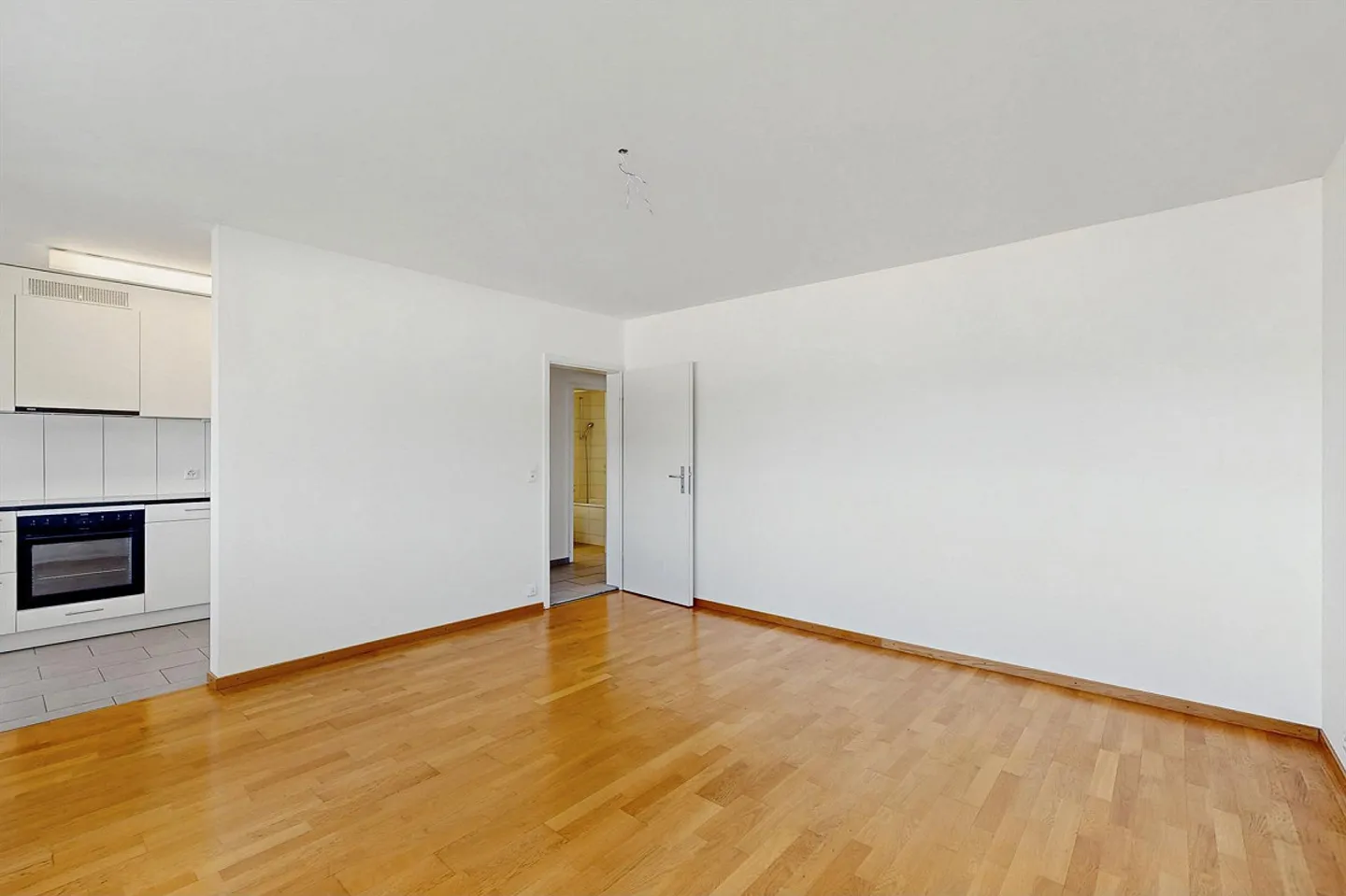 RENT WITHOUT DEPOSIT - First Shared Apartment - Photo 3 of 8