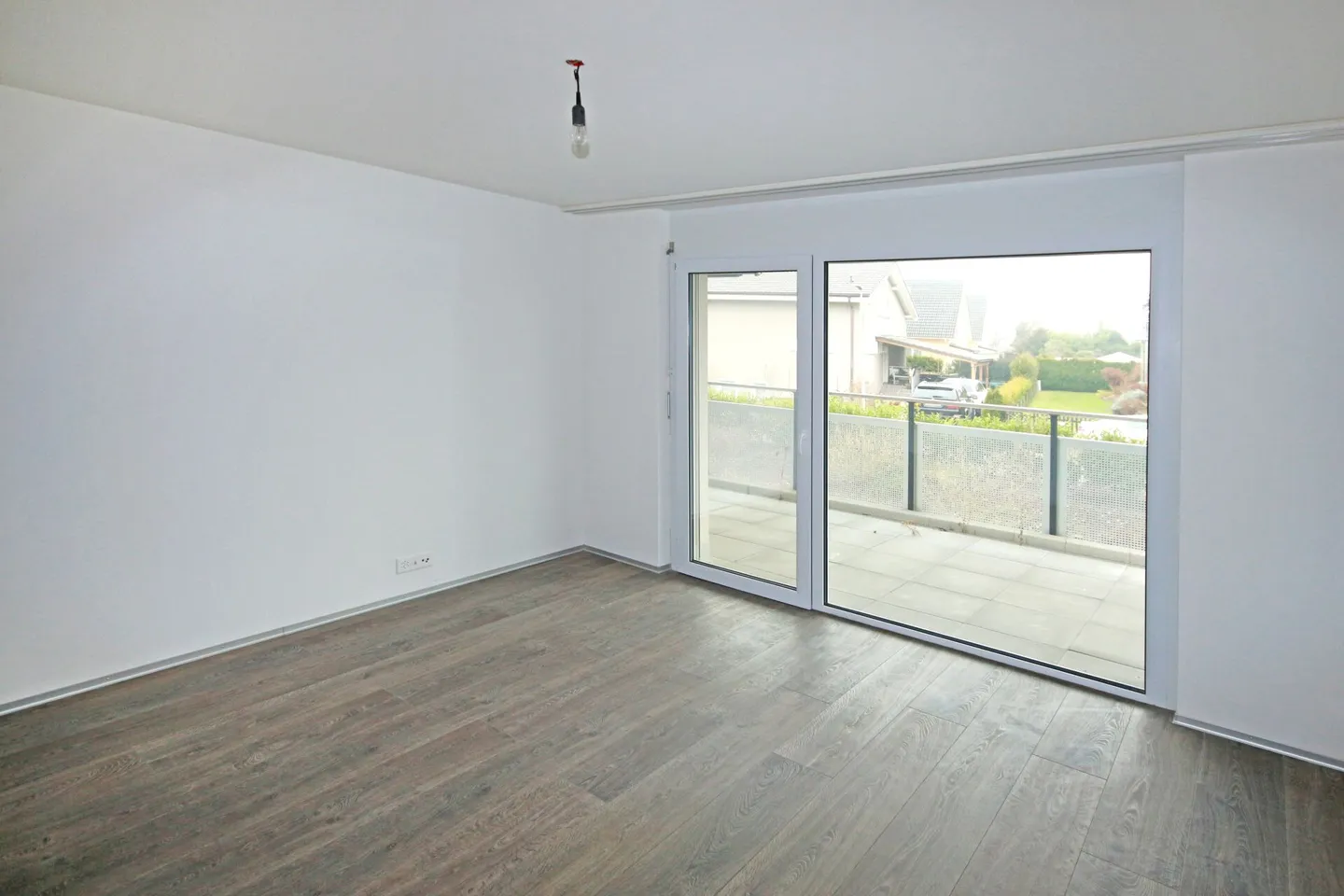 Spacious Living for You and Your Family! - Photo 3 of 8