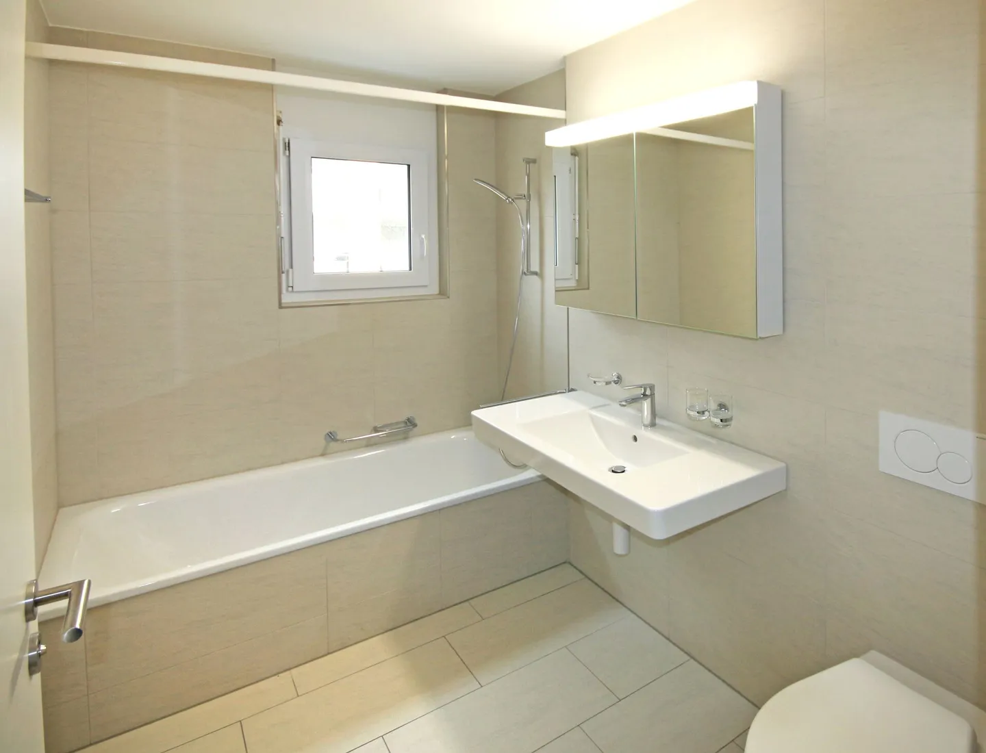 Spacious Living for You and Your Family! - Photo 4 of 8