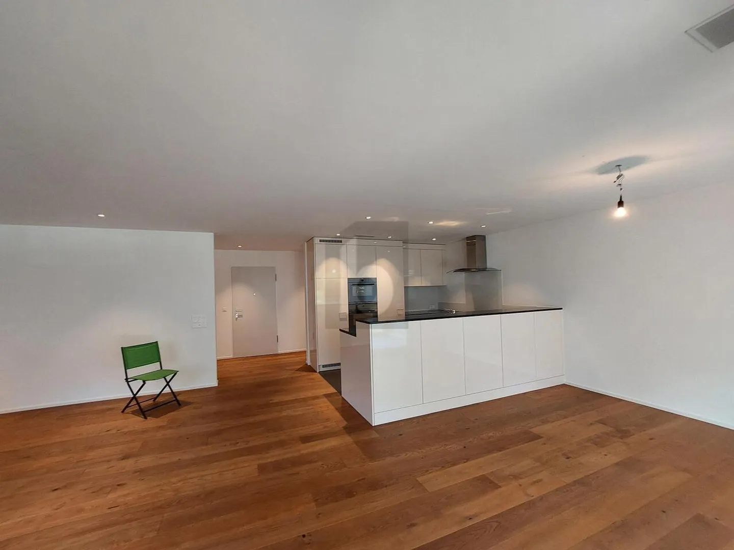 Family-Friendly with Large Terrace - Photo 3 of 6