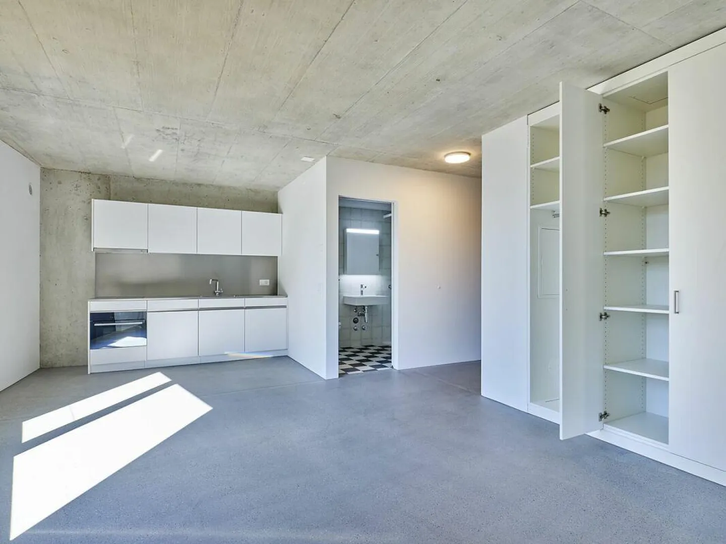 Modernes Studio im urbanen Stil - Foto 5 von 9