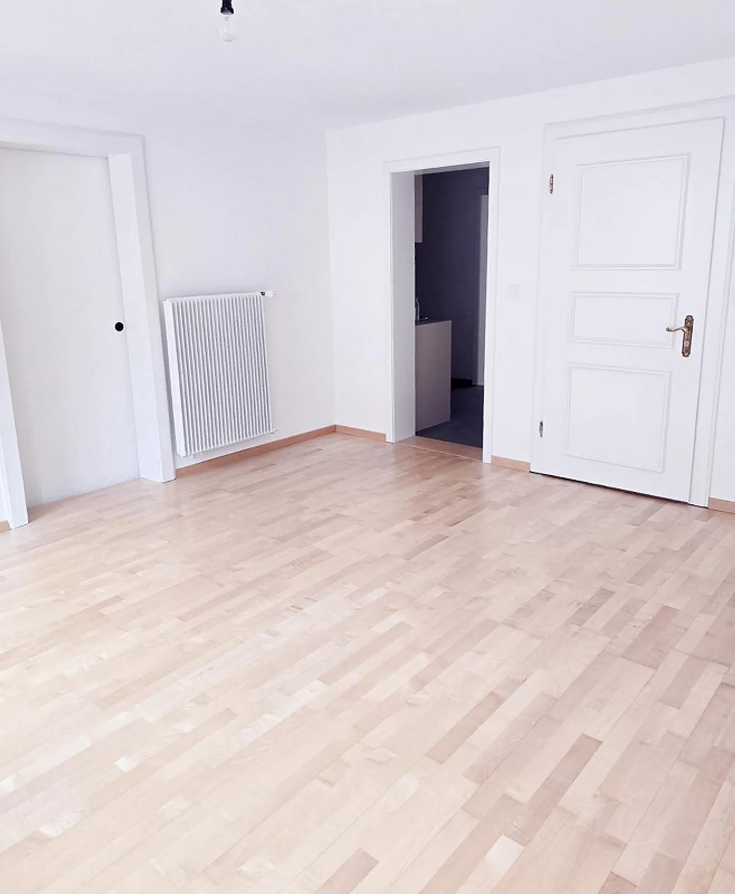 Appartamento in città di 3 stanze con balcone - Foto 5 di 9
