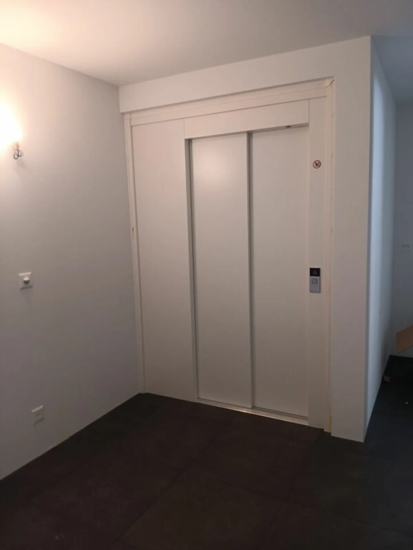 2.5 Room Apartment 202 2nd Floor - Photo 5 of 8