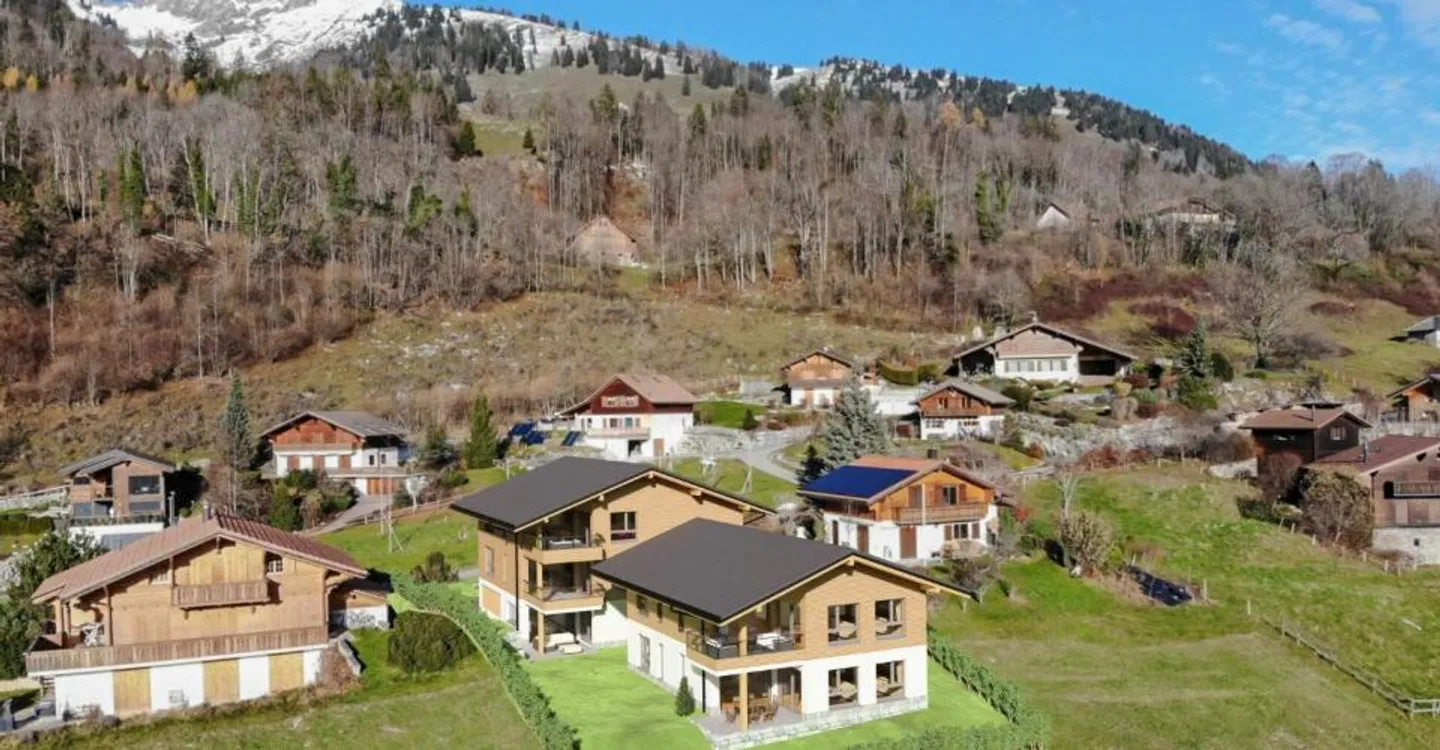 A2 - Neue Wohnung 4.5 Zimmer im 2. Stock, in Sciernes d'Albeuve - Foto 3 von 8