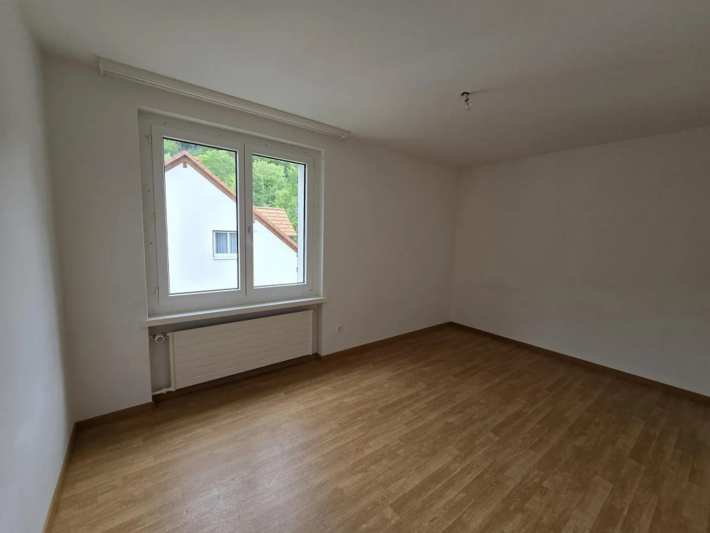 Charmante Wohnung an ruhiger Lage in Bargen (SH) - Foto 4 von 11