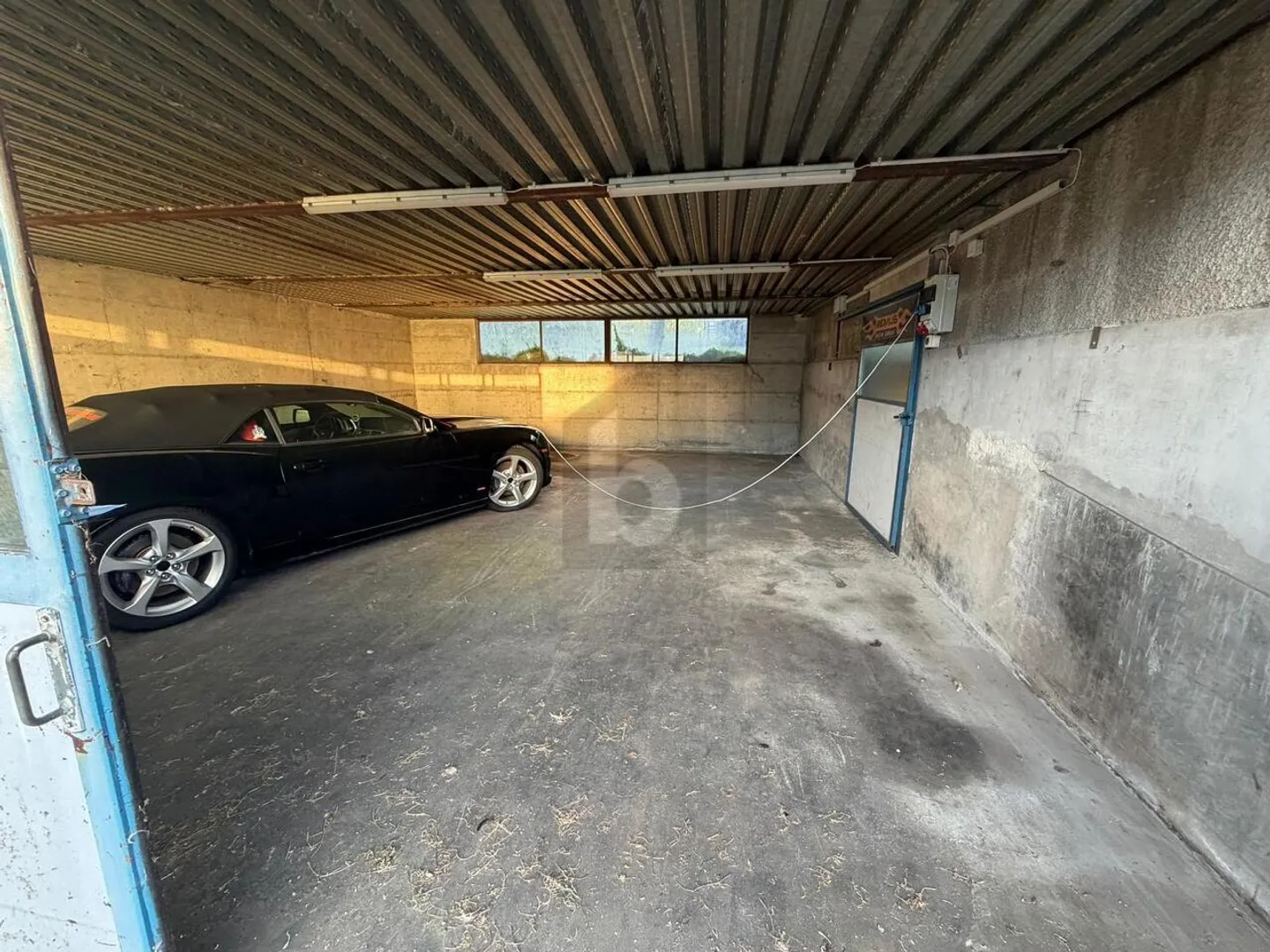 SPACIOUS AND WELL CONNECTED - Photo 2 of 5
