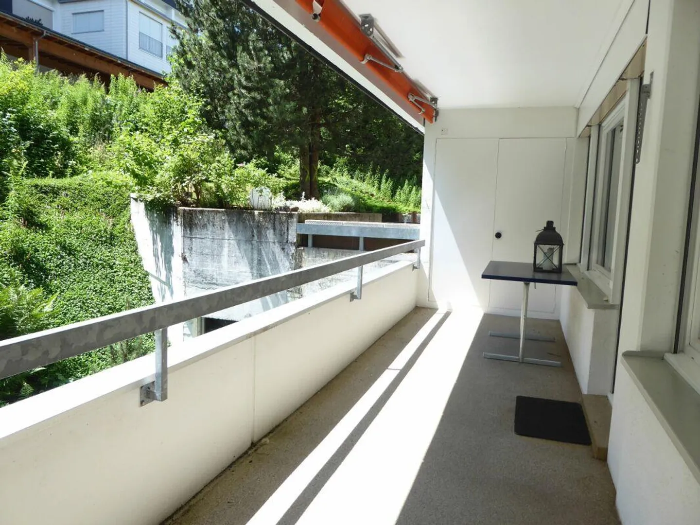 Spacious 4 1/2-room holiday apartment with balcony, terrace, and underground parking space - Photo 10 of 21