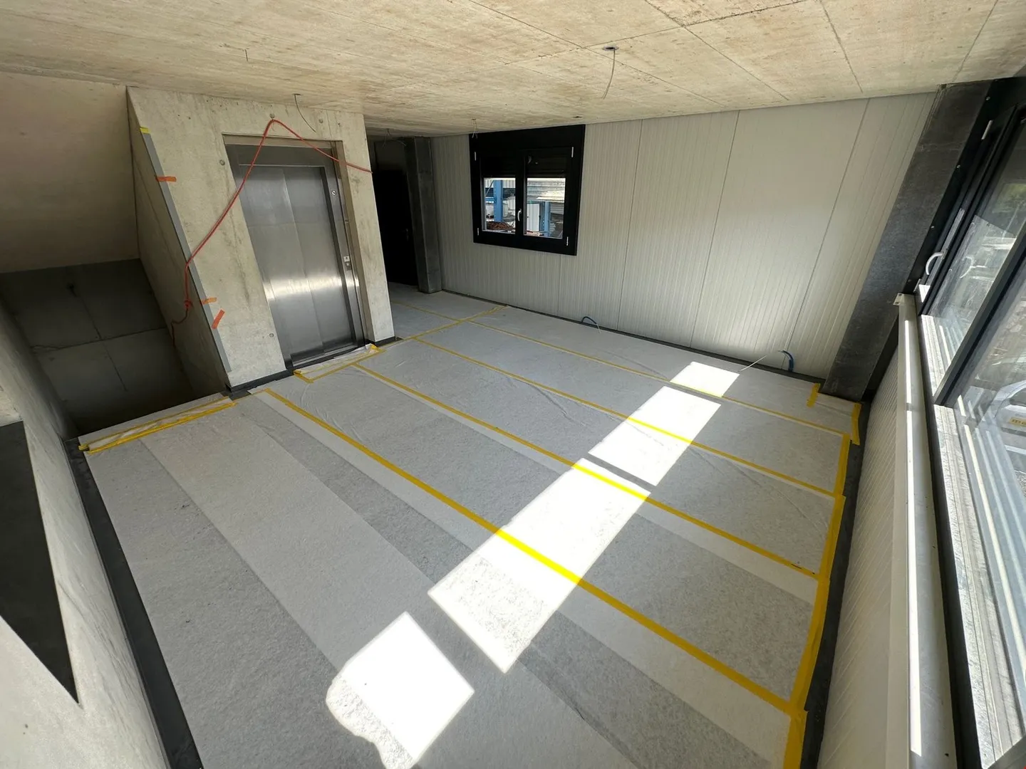 Modern office/storage spaces in new building - Photo 3 of 12