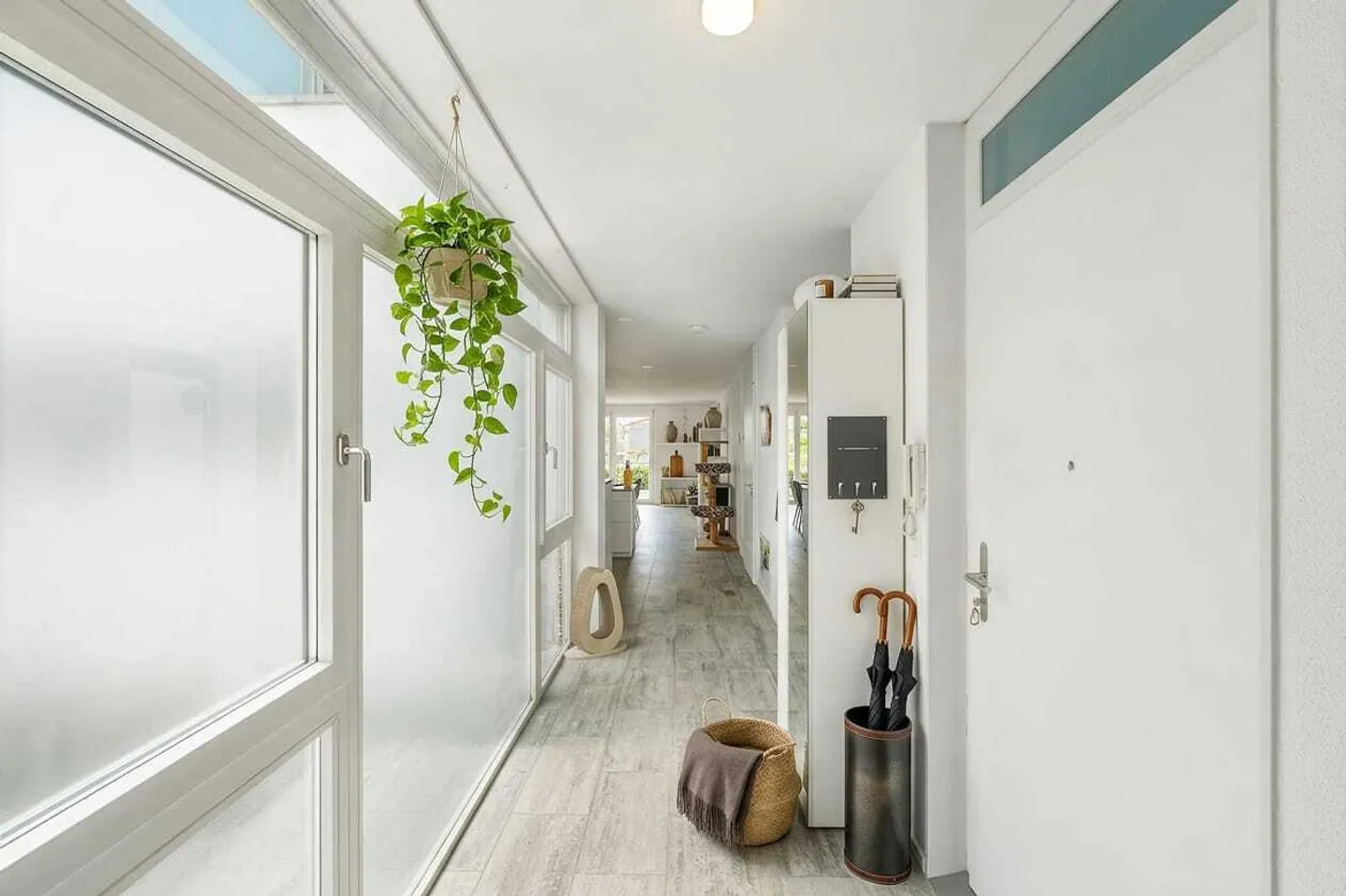 Modern Apartment in Bremgarten - Photo 3 of 10