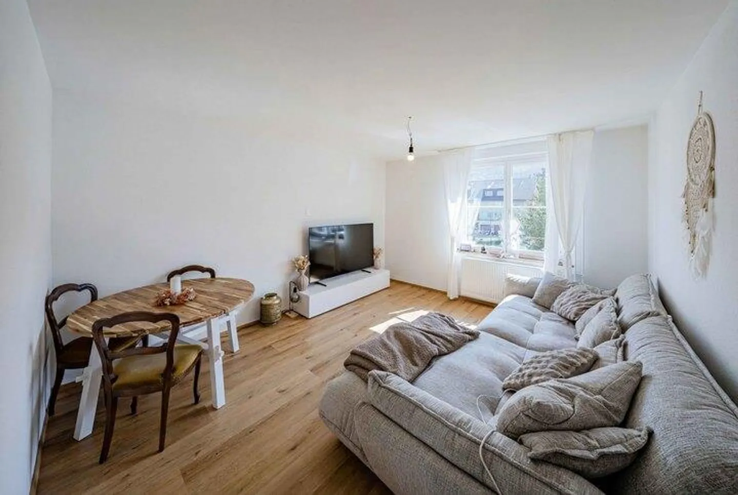 Wohn- und Geschäftshaus - Foto 3 von 9