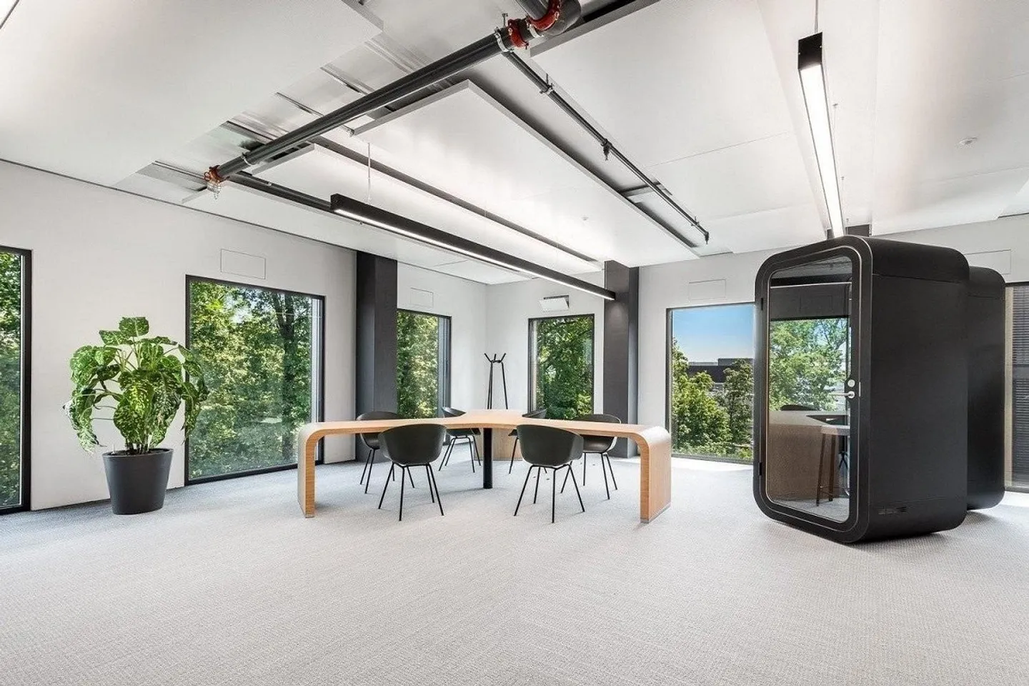 Exklusive Bürofläche im R2 Tower - Foto 1 von 13
